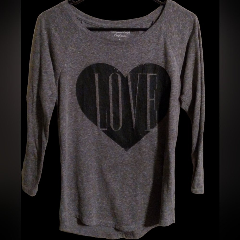 American Eagle Outfitters  Ultrasoft 3/4 sleeve